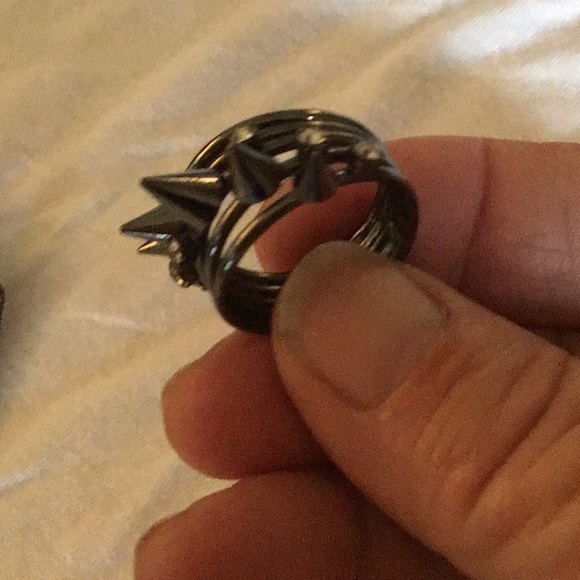 Dare Ring - Picture 5 of 5